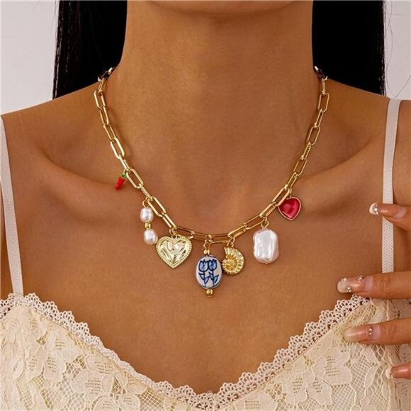 Gold Charm Necklace | Heart & Pearl Pendant | Trendy Ceramic Conch Summer - Picture 2 of 5
